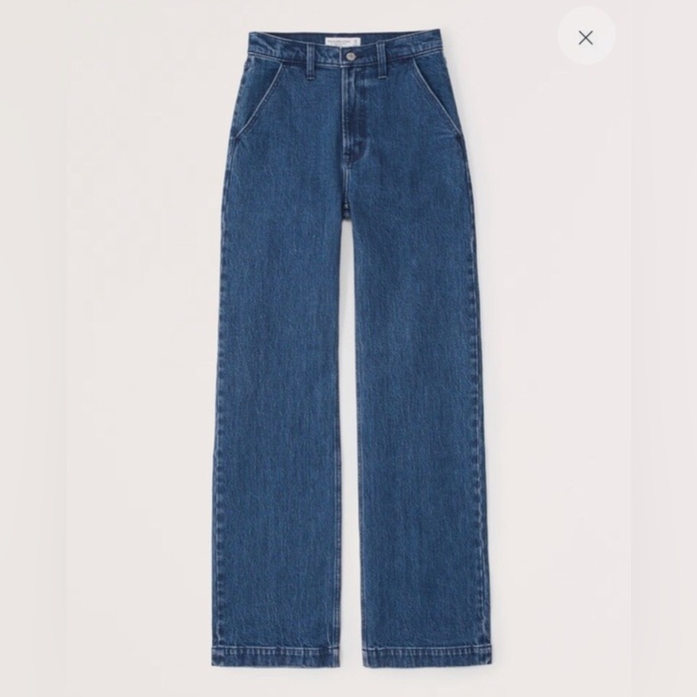 A&F Curve Love 90s Relaxed Jean with Trouser Pockets